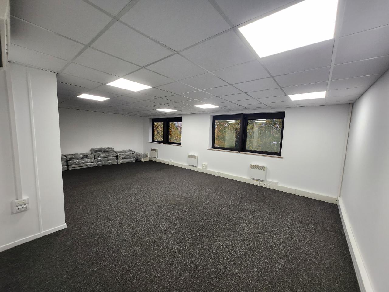 Bureau Lognes 889m² Location bureau Lognes Seine-et-Marne OLBUR2205991 2